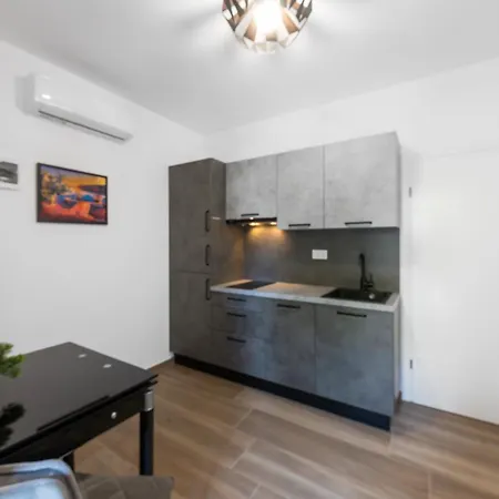 Apartment Persic 1 Sveta Marina